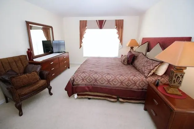 Allamanda Holiday Home 4 Bedroom - Oda