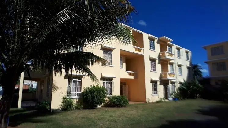 Allamanda Studios and Apartments