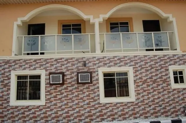 Allan Keri Hotel And Suites - Dış Mekan