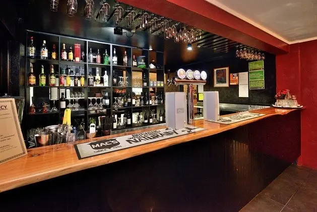 Allenby Park Hotel - Bar