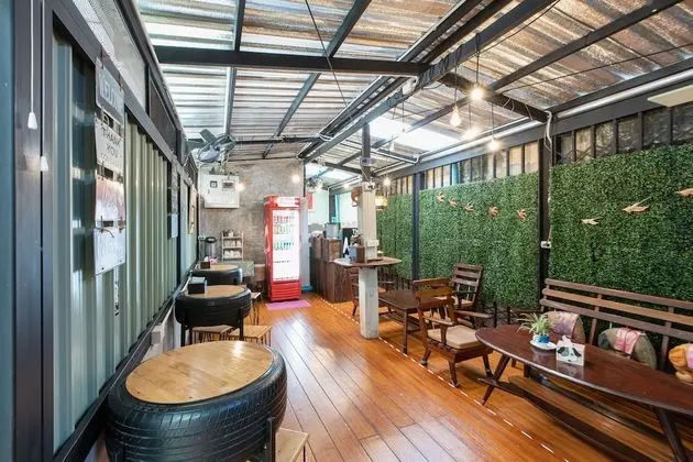 The Alley Hostel & Bistro - Yerinde Yemek