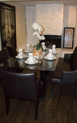 Alleyne's Place - Oda Düzeni