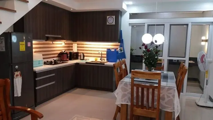 Alliyah's Townhouse - Öne Çıkan Resim
