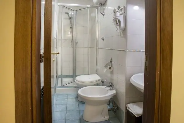 Alloggio dei Vassalli, In the Heart of the Historic Center - Banyo Tipleri