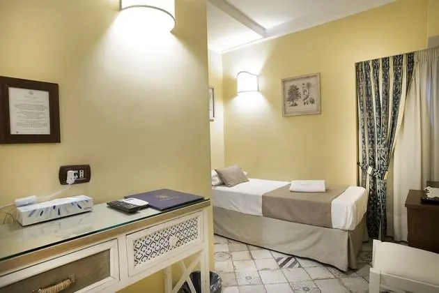 Alloggio dei Vassalli, In the Heart of the Historic Center - Oda