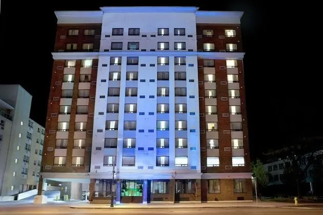 Allure Hotel & Suites