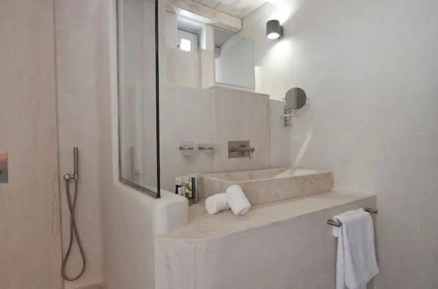 Allure Suites