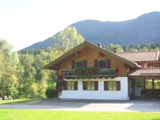 Alluring Apartment in Bad-kohlgrub With Private Garden - Öne Çıkan Resim
