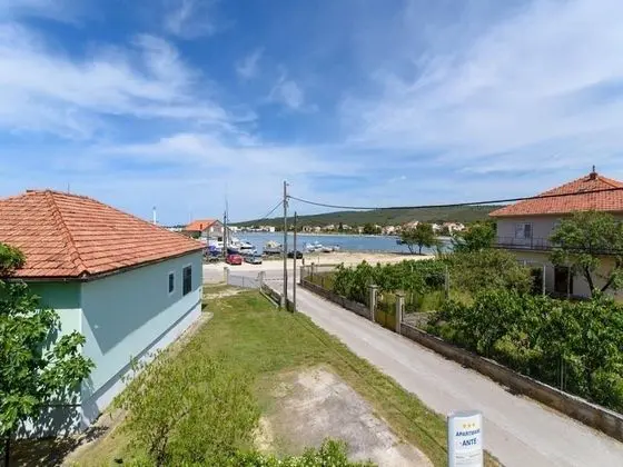 Alluring Apartment in Sukošan near Sea