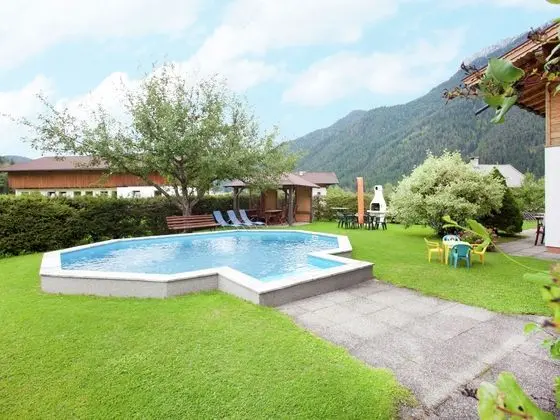 Alluring Apartment With Swimming Pool in Waidring Tyrol - Havuz