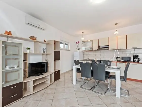 Alluring Apartment in Zadar near Sea - Mutfak