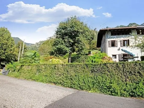 Alluring Cottage in Parole With Balcony, Garden, Parking - Lobi