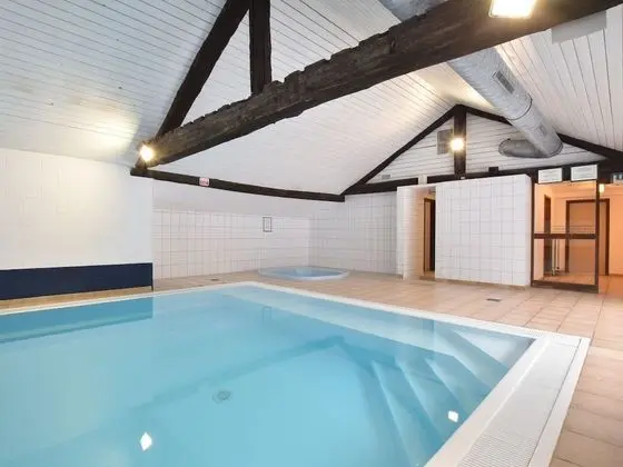 Alluring Farmhouse in Lavacherie with Hot Tub - Spa