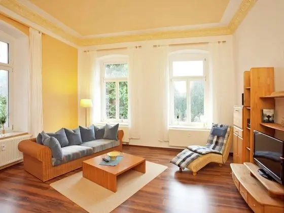 Alluring Villa in Grunhainichen-borstendorf With Terrace - Öne Çıkan Resim