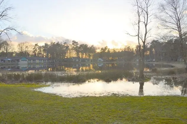 Alluring Holiday Home in Limburg near Forest - Genel