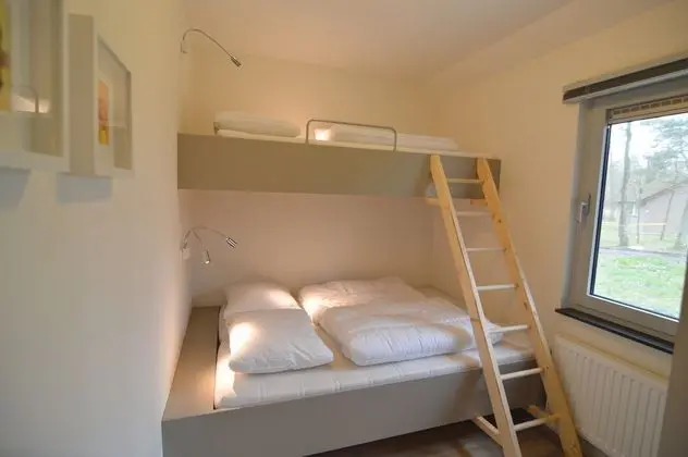 Alluring Holiday Home in Limburg near Forest - Öne Çıkan Resim