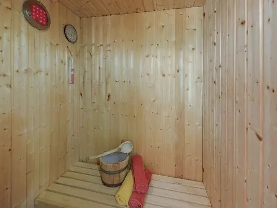 Alluring Holiday Home in Norg With Sauna, Terrace, Garden - Spa