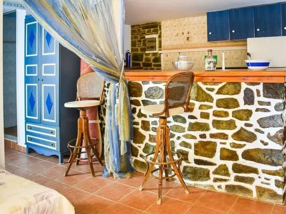 Alluring Holiday Home in Syros With Barbecue - Mutfak