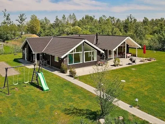 Alluring Holiday Home in Væggerløse With Pool