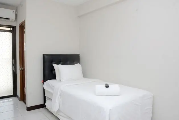 Alluring Studio at Lagoon Apartment near Bekasi Town Square