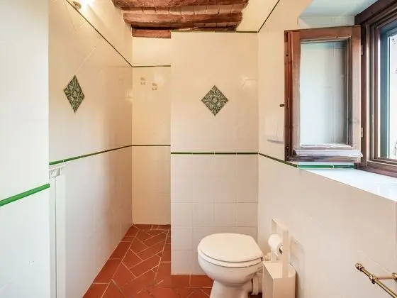 Alluring Villa in Tuscany Hills With Barbecue - Oda