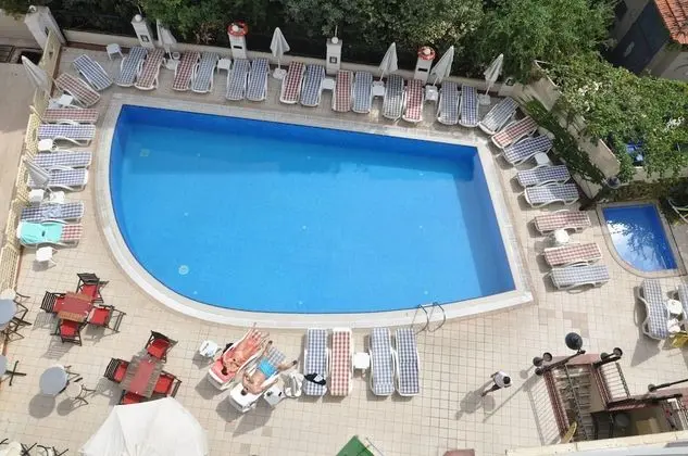 Almena Hotel - Havuz