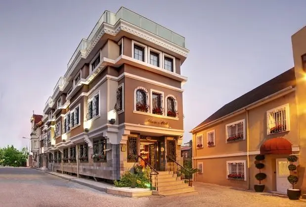 Almina Hotel