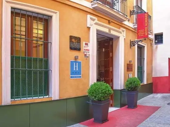 Alminar Hotel