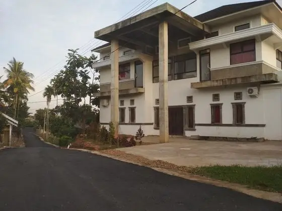 Almira Homestay