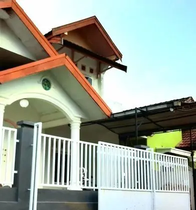 Almira Homestay near Airport