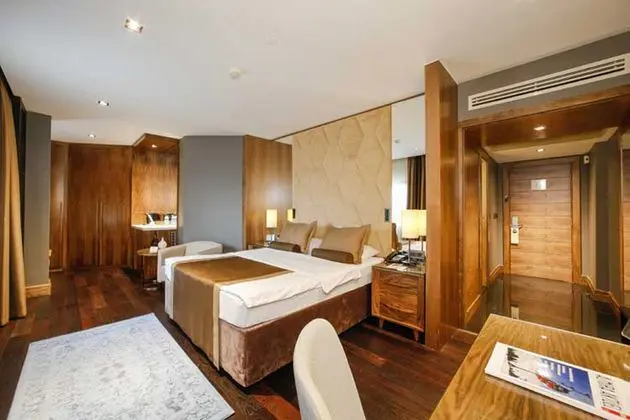 Almira Hotel Thermal Spa & Convention Center - Oda