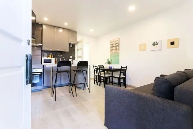 Almirante Balcony By Homing