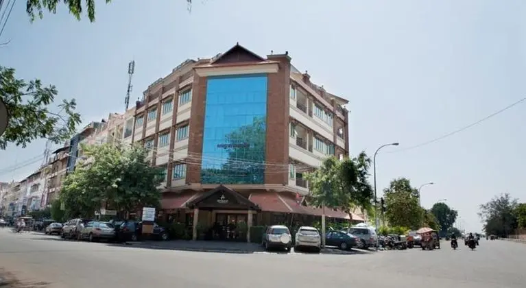 Almond Hotel Sothearos
