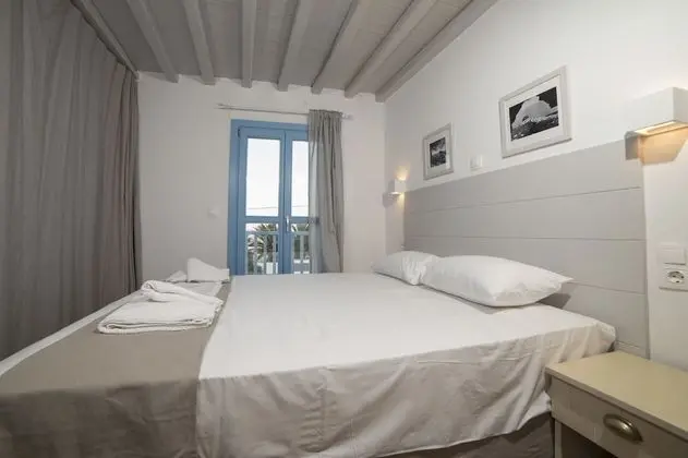 Almyra Guesthouses - Oda