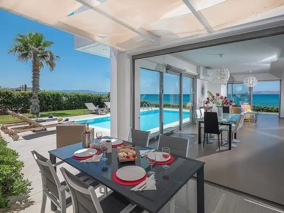 Villa Almyra