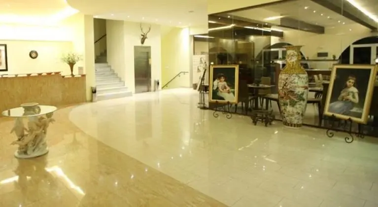 Almyros Beach Resort and Spa - Lobi