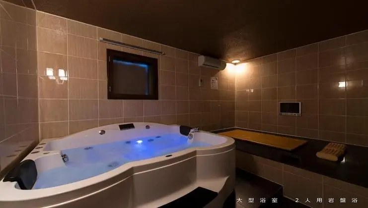 alo alo - Adults Only - Spa