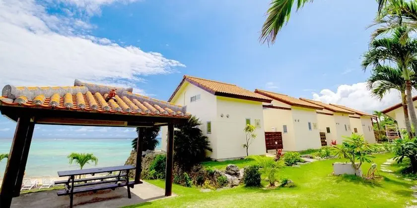 ALOALO BEACH Kabira