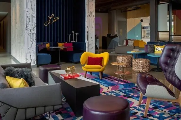 Aloft Dallas Arlington, a Marriott Hotel - Yerinde Yemek