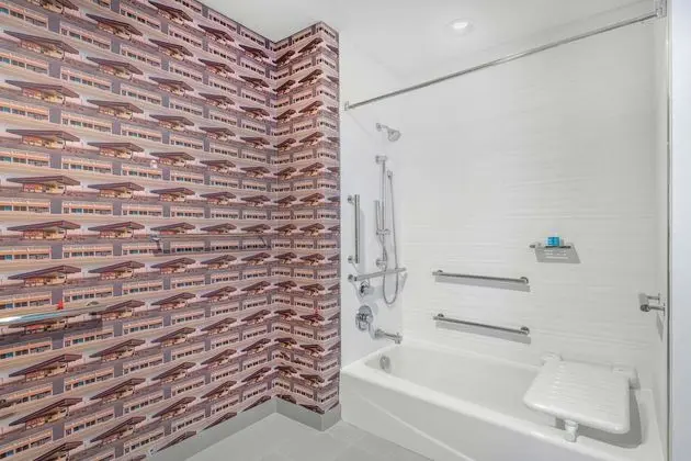 Aloft Denver North Westminster, a Marriott Hotel - Banyo Tipleri