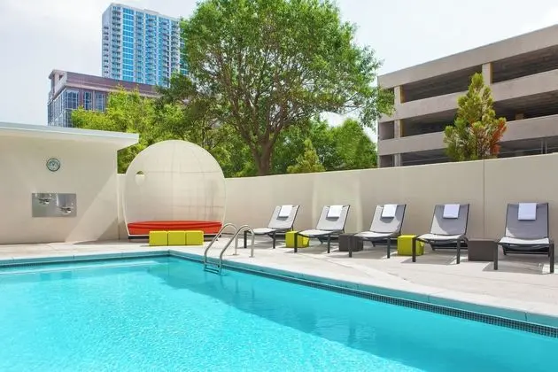 Aloft by Marriott Atlanta Downtown - Havuz