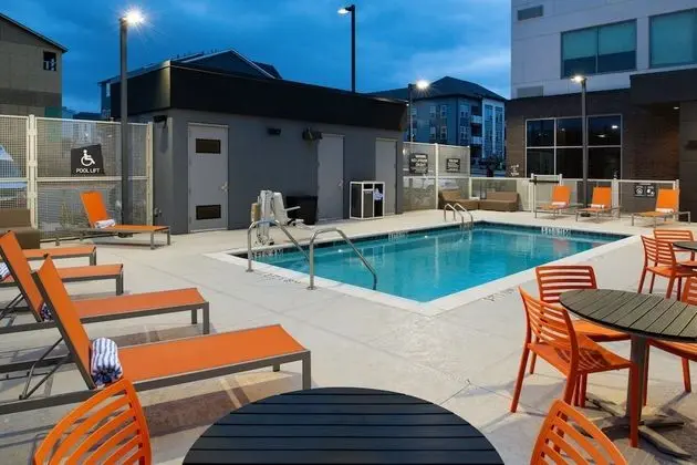 Aloft by Marriott Charlotte Airport - Havuz
