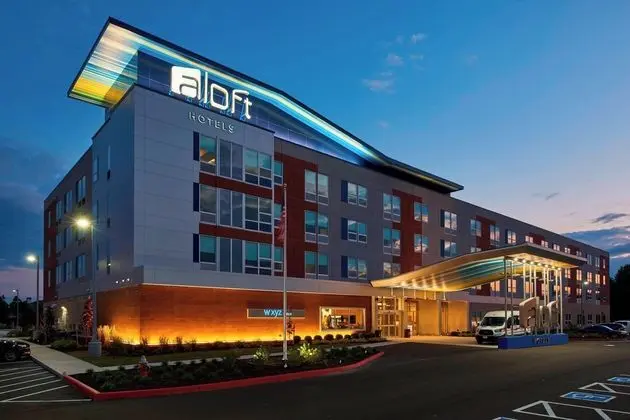 Aloft by Marriott Cleveland Airport