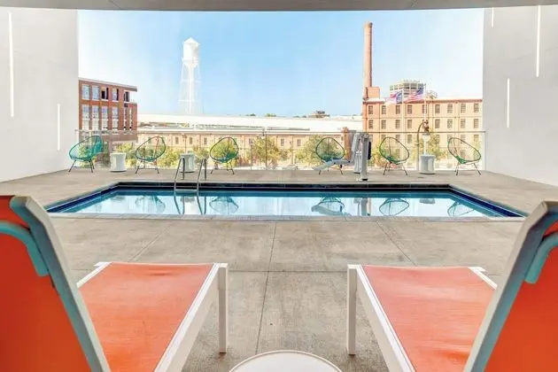 Aloft by Marriott Durham Downtown - Havuz
