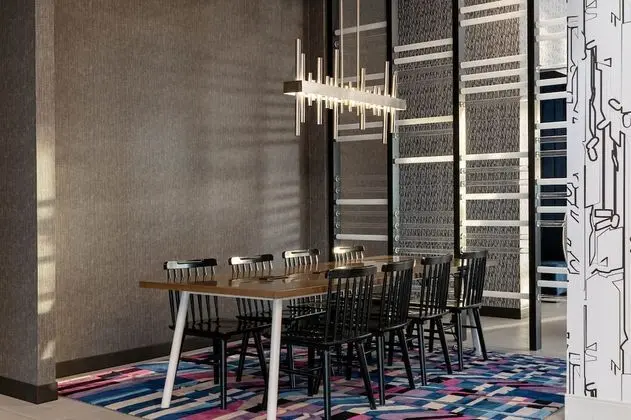 Aloft by Marriott Katy Mills - Yerinde Yemek