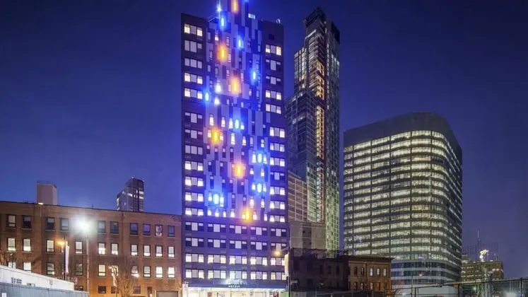 Aloft by Marriott Long Island City-Manhattan View