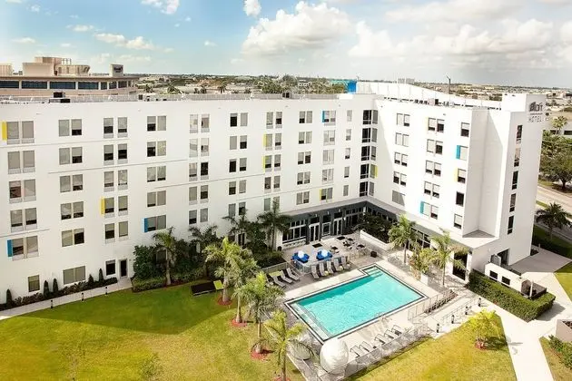 Aloft Miami Doral, a Marriott Hotel