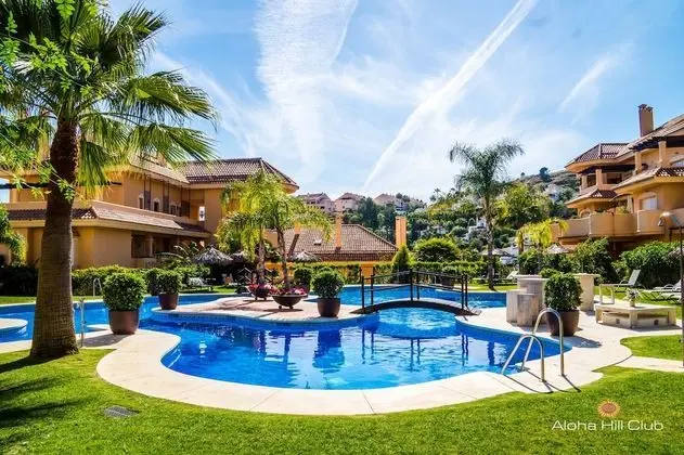 Aloha Hill Club Golf & Spa Apartments - Dış Mekan