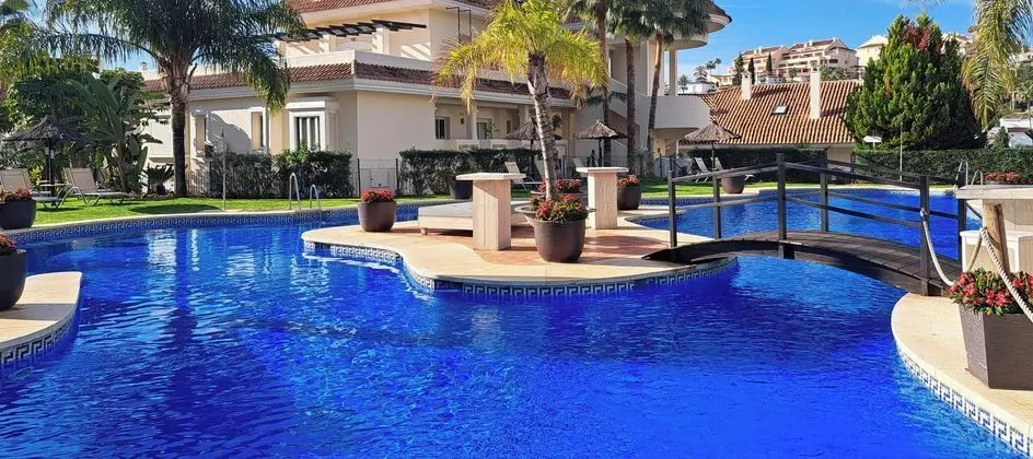 Aloha Hill Club Golf & Spa Apartments - Dış Mekan