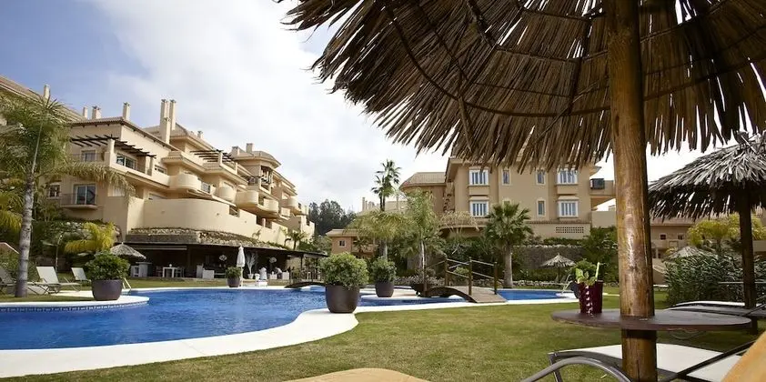 Aloha Hill Club Golf & Spa Apartments - Havuz